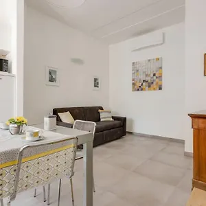 Franca's Apartment